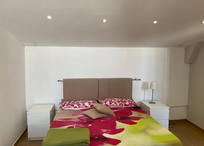 Three Kings Apartment *